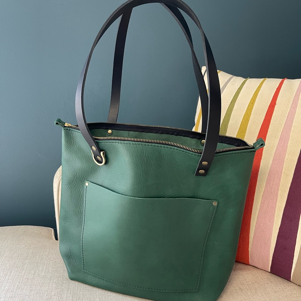 Portland Leather Medium Zipper Tote Bag OG ARUBA - Picture 8 of 13